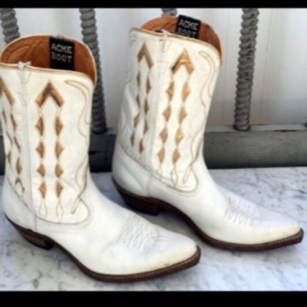 ISO ACME Boots 6.5/7